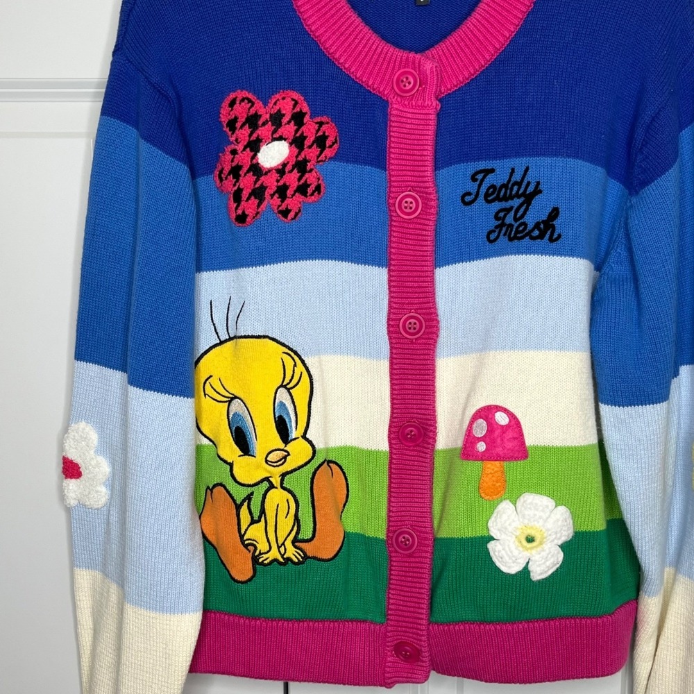 Looney Tunes x Teddy Fresh Tweety Bird Cardigan Sweater Large - Picture 5 of 12